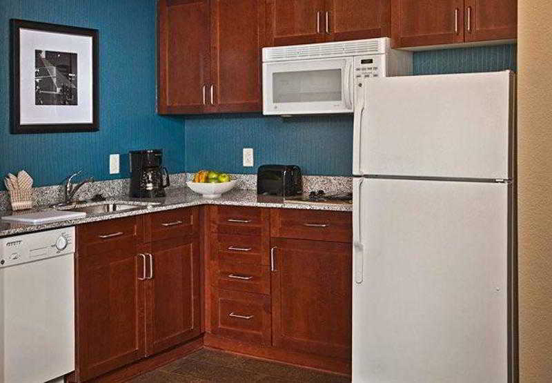 By Marriott Downtown/ Inner Harbor Hotel 4*